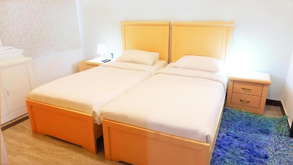 Hotel Leaders Plaza Salmiya Кувейт Экстерьер фото