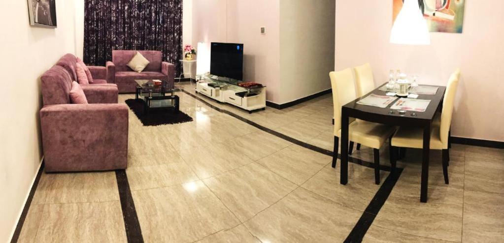 Hotel Leaders Plaza Salmiya Кувейт Экстерьер фото